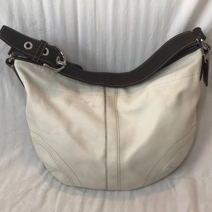 Coach - vintage white leather medium hobo bag